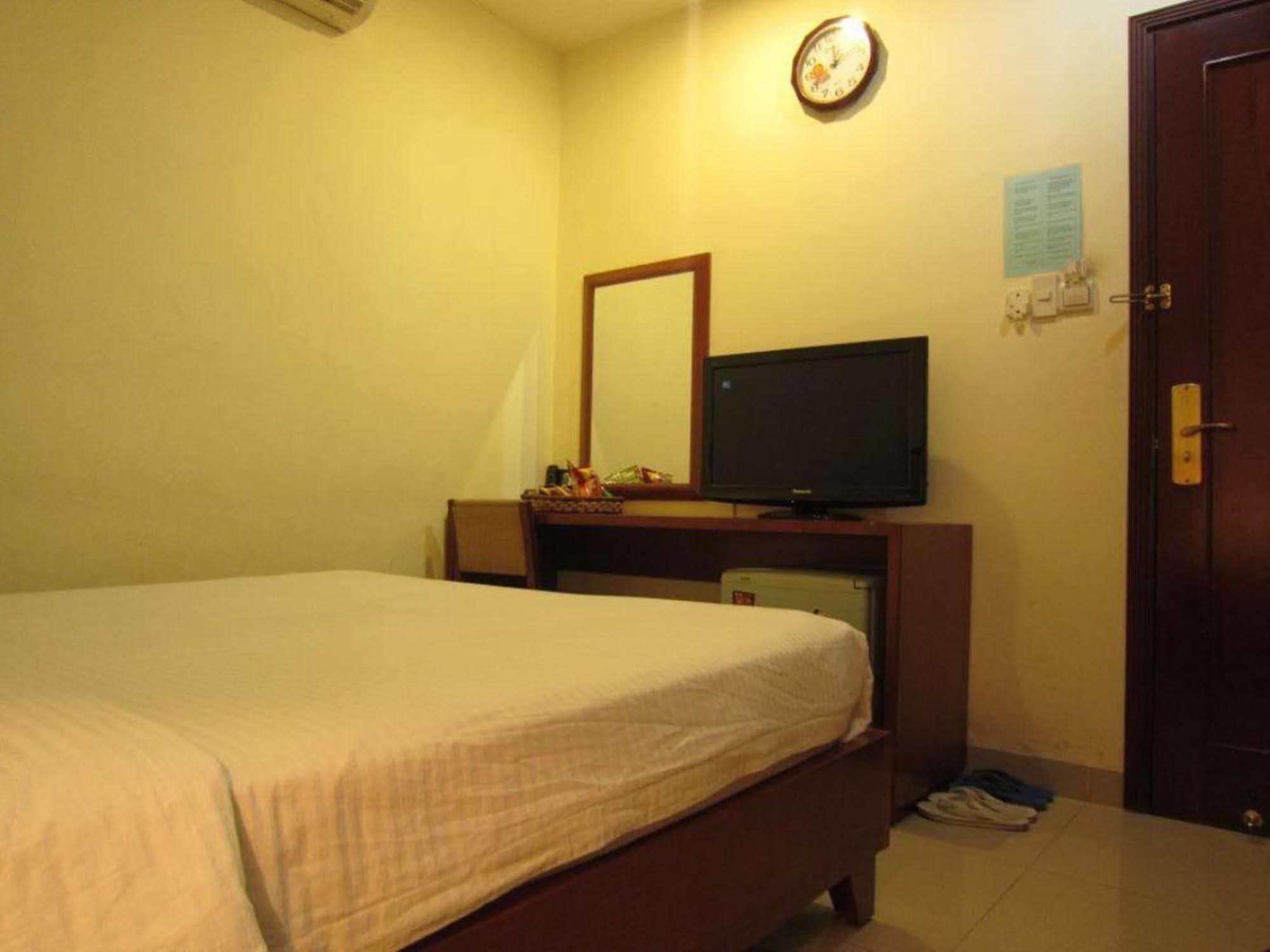 Reddoorz Ruby Star Hotel Truong Dinh Ho Chi Minh Zewnętrze zdjęcie